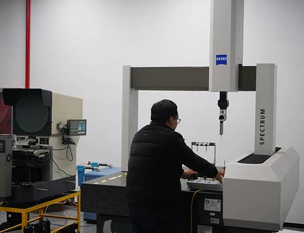 CMM-inspection CMM inspection verifying the dimensional accuracy of injection moulded parts.