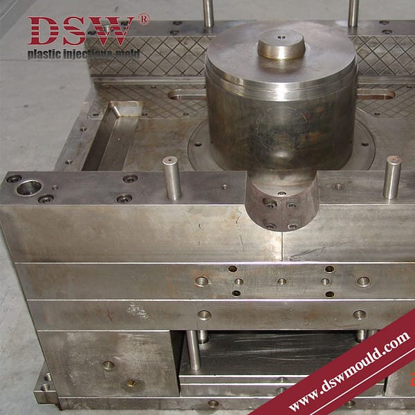 PVC gully trap moulding