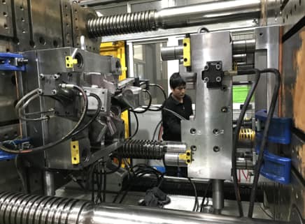 plastic moulding manufacturer